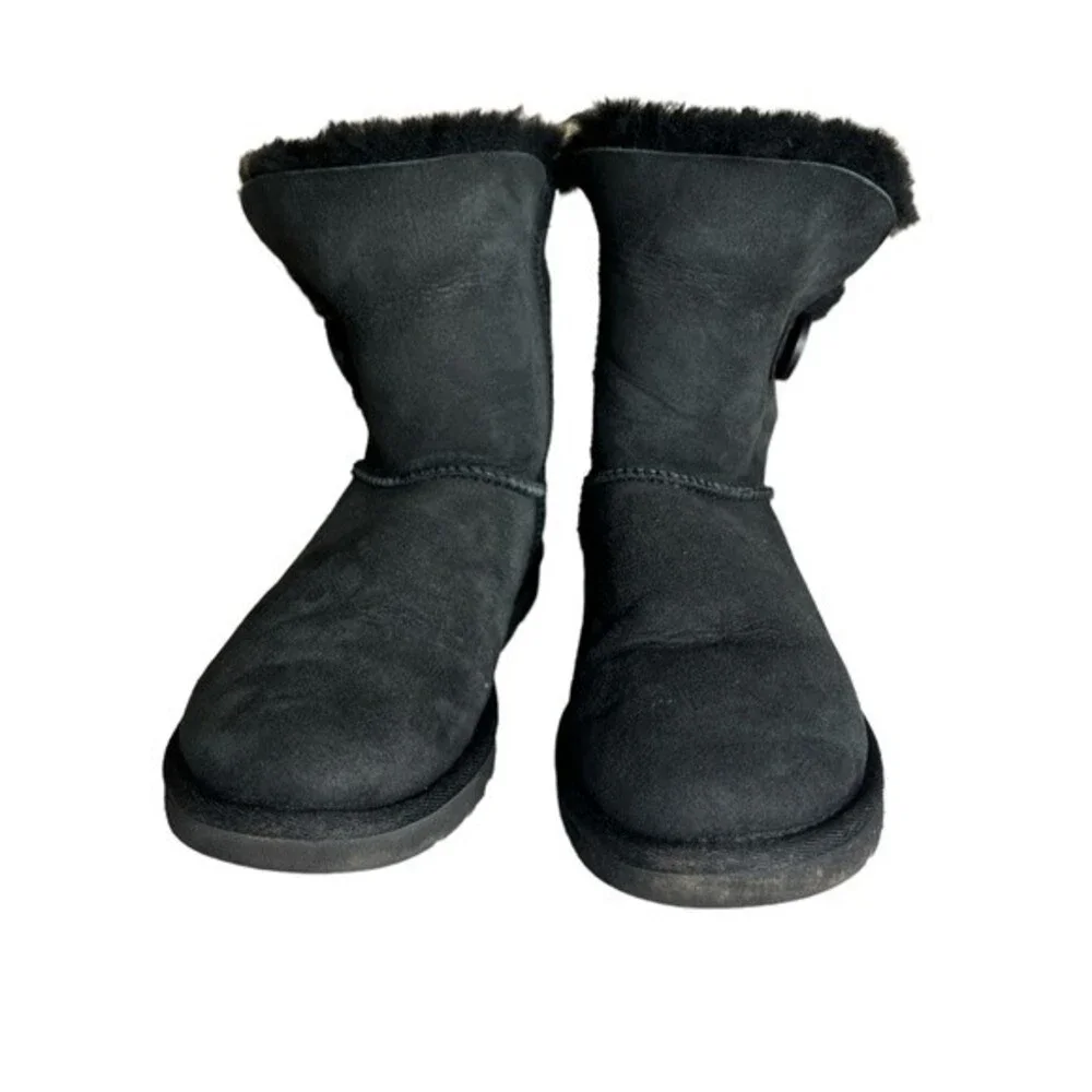 Ugg Women's Bailey One Button Suede Black Winter Boots Size 6